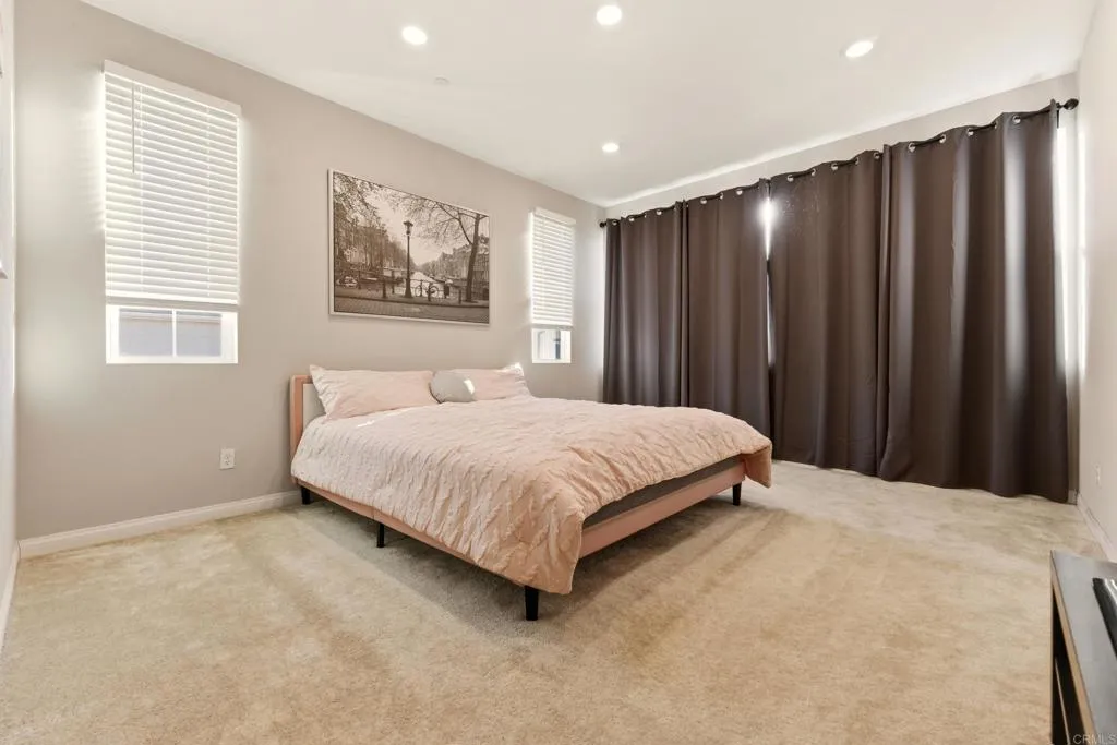 https://cdn.realtyfeed.com/cdn/127/306594755/d6895ed61d585f0a737349f1441d7935.webp