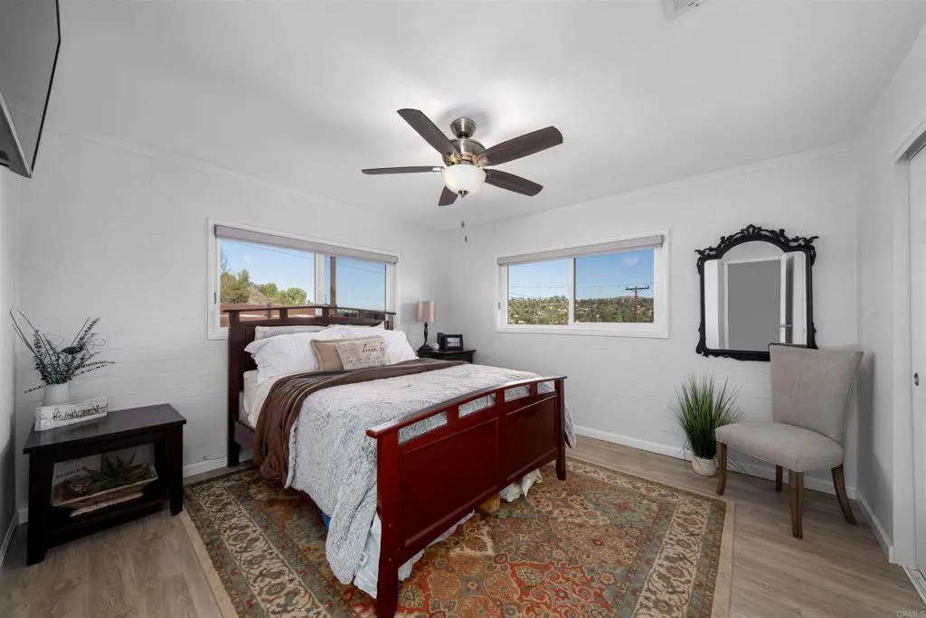 https://cdn.realtyfeed.com/cdn/127/306594769/8fb4356640ff8c3d6a7f18f309106197.webp