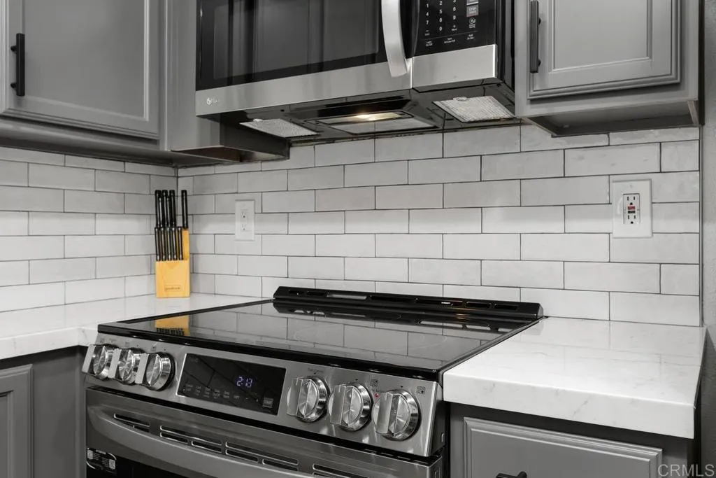 Photo #16: NDP2511098 Listing: Photo #16