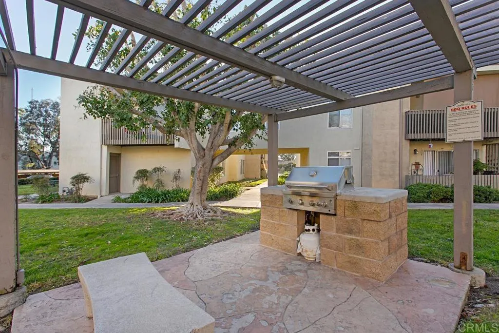 https://cdn.realtyfeed.com/cdn/127/306594880/e13943c3bd9498ebd662776aad39d50f.webp