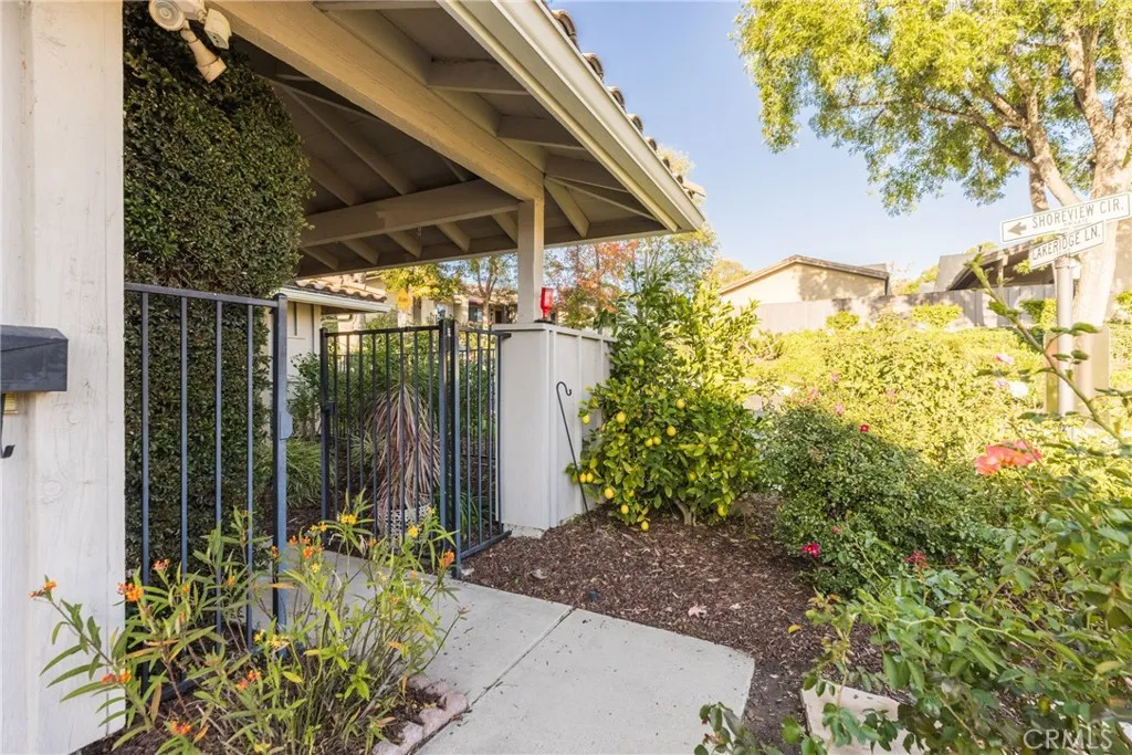 2819 Lakeridge Lane, Westlake Village, CA 91361 - Photo 2 of 21, Westlake Village, CA