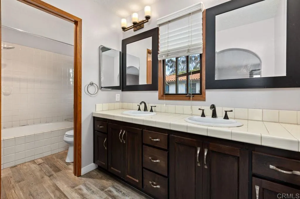 Photo #22: NDP2511102 Listing: Photo #22