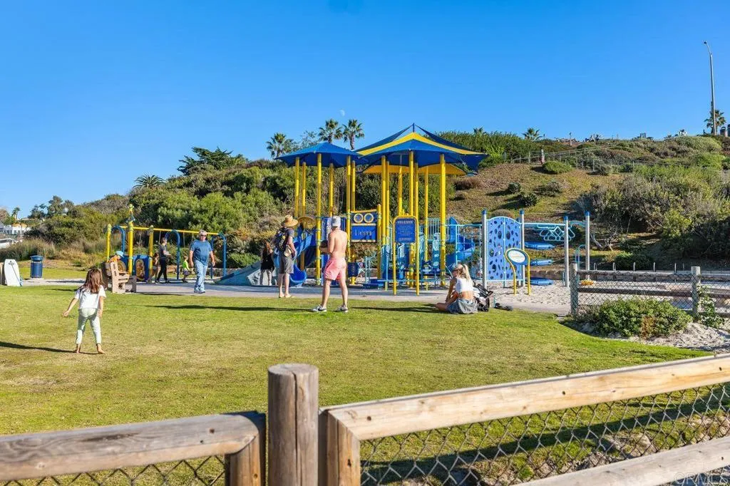 Photo #38: NDP2511102 Listing: Photo #38