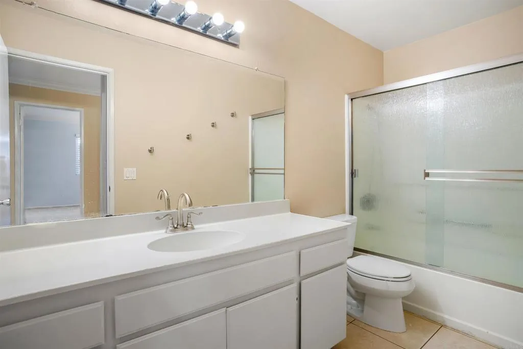 https://cdn.realtyfeed.com/cdn/127/306594975/5ba6231bfd46beaf6043a2a6ab7ac332.webp