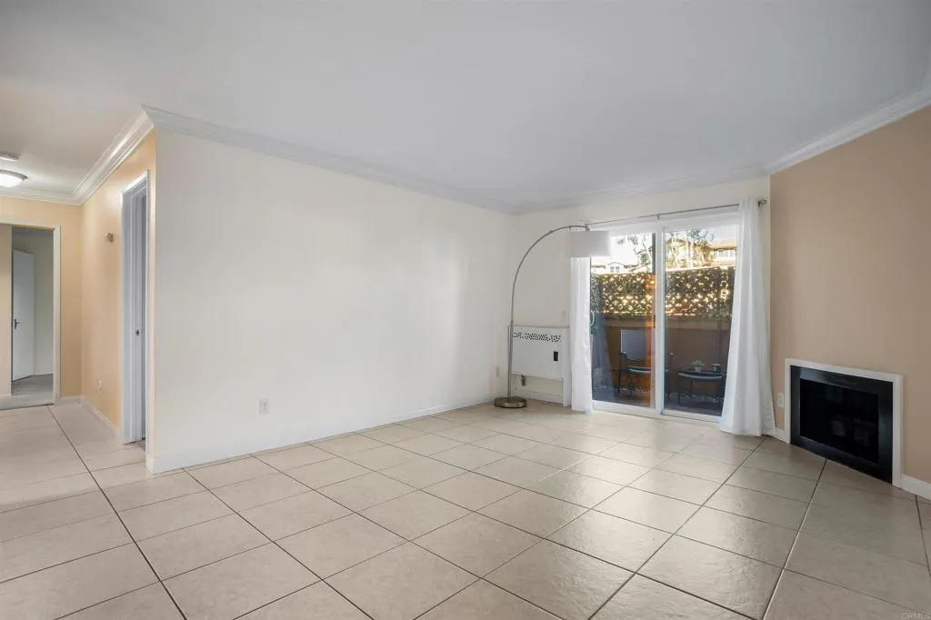 https://cdn.realtyfeed.com/cdn/127/306594975/81c06c6ee084667802b567e687af6200.webp
