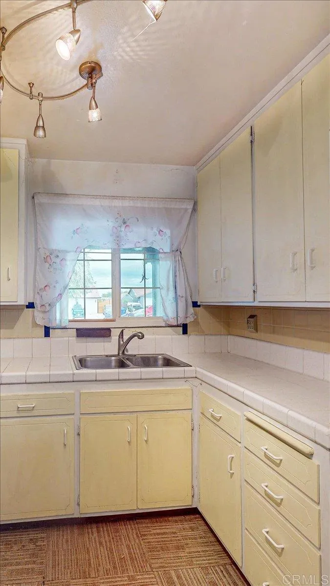 Photo #8: PTP2508800 Listing: Photo #8