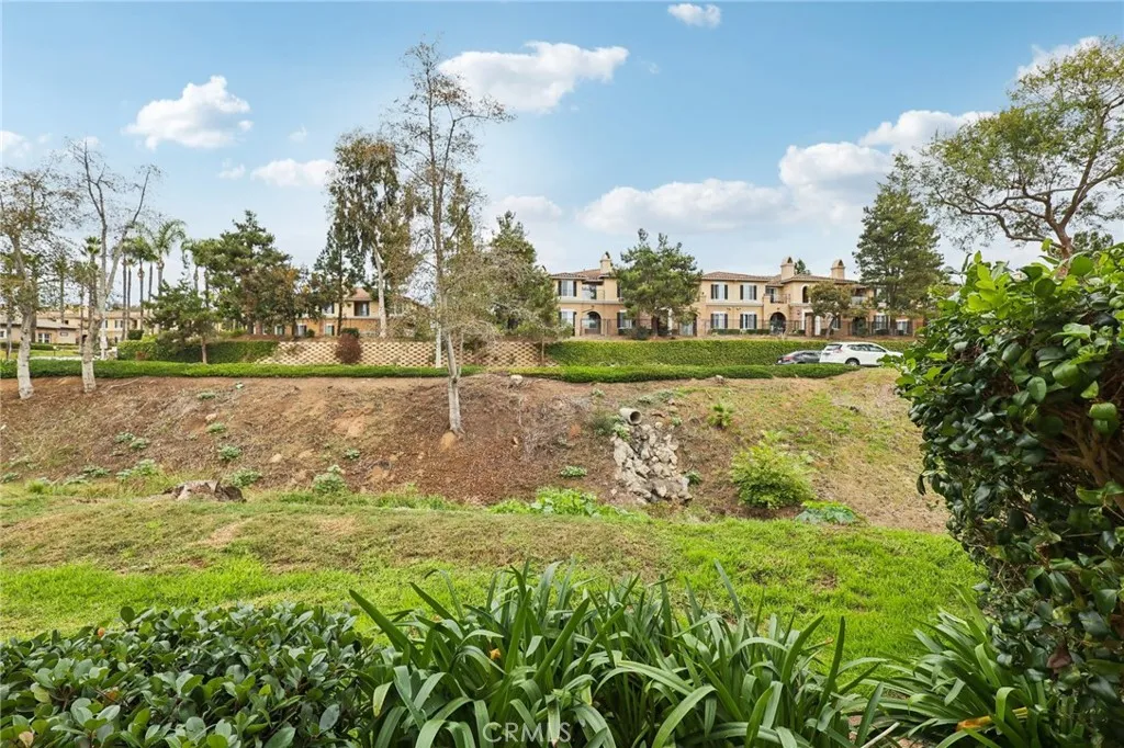 https://cdn.realtyfeed.com/cdn/127/306595025/a38ec1c9dbde3e4ea19d63845c496320.webp