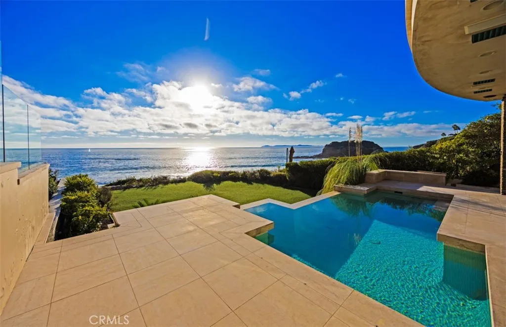25 Bay, Laguna Beach, CA, 92651