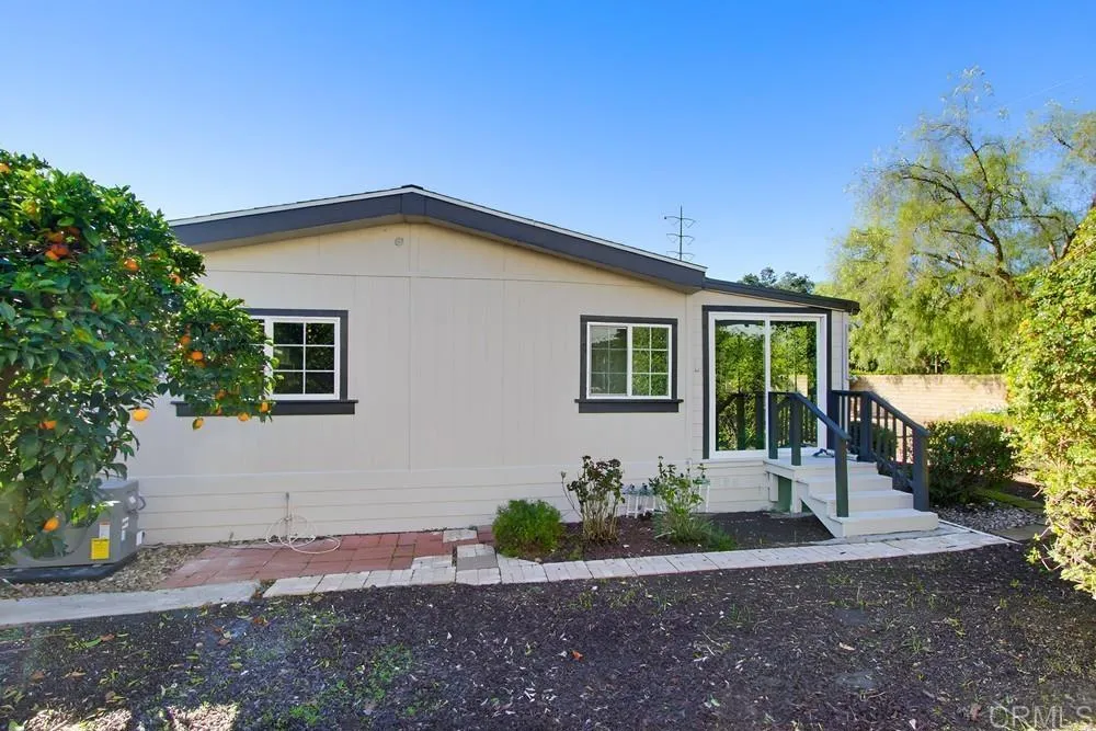 525 W El Norte Pkwy UNIT 302, Escondido, CA, 92026