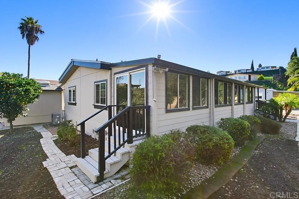 525 W El Norte Pkwy UNIT 302, Escondido, CA, 92026