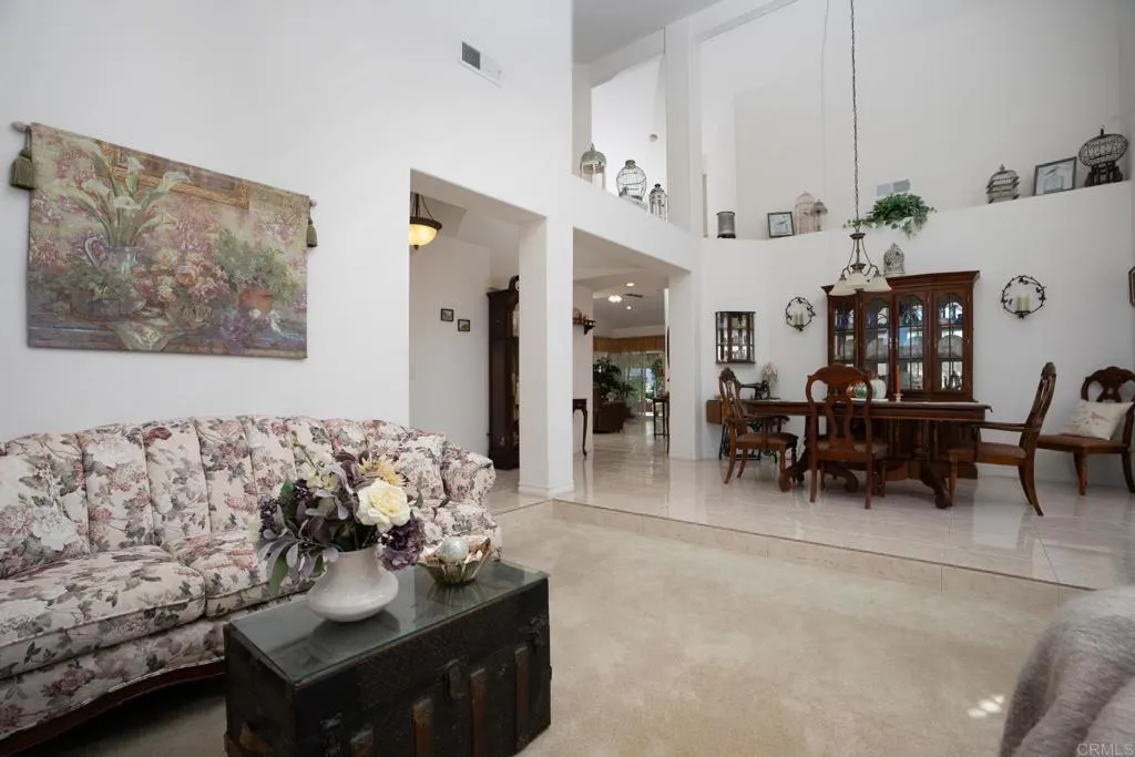 https://cdn.realtyfeed.com/cdn/127/306595198/8599216f2753a1834eaed26d4bc37369.webp