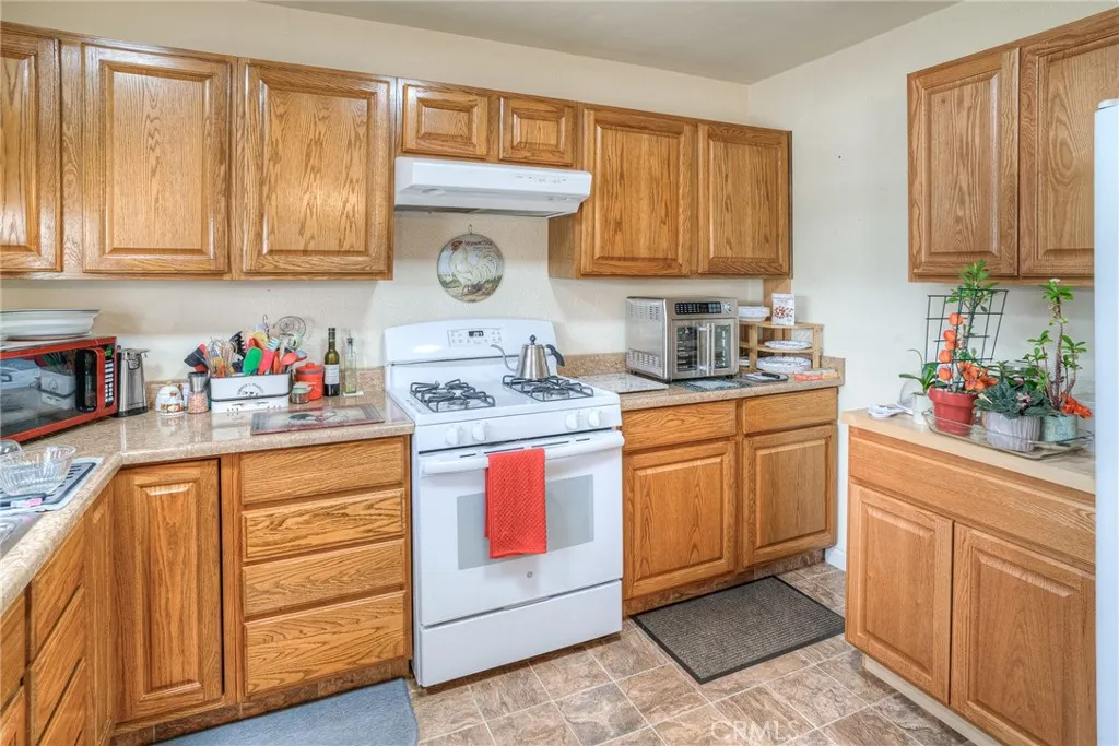 51 Apache Circle, Oroville, CA 95966 - Photo 3 of 33, Oroville, CA