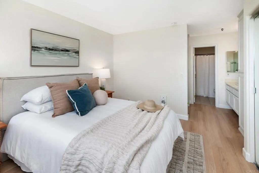 Photo #15: NDP2511111 Listing: Photo #15