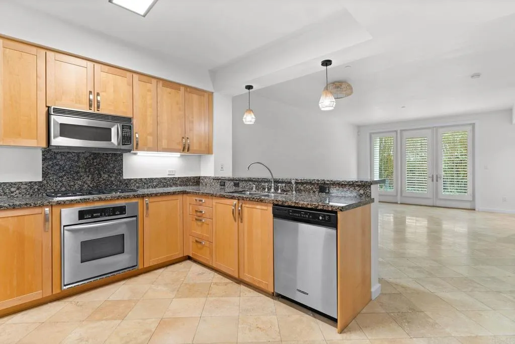 Photo #8: NDP2511114 Listing: Photo #8