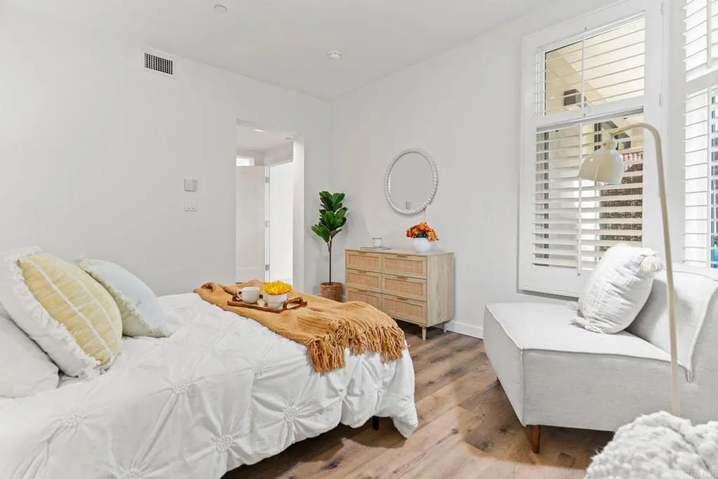 Photo #9: NDP2511114 Listing: Photo #9