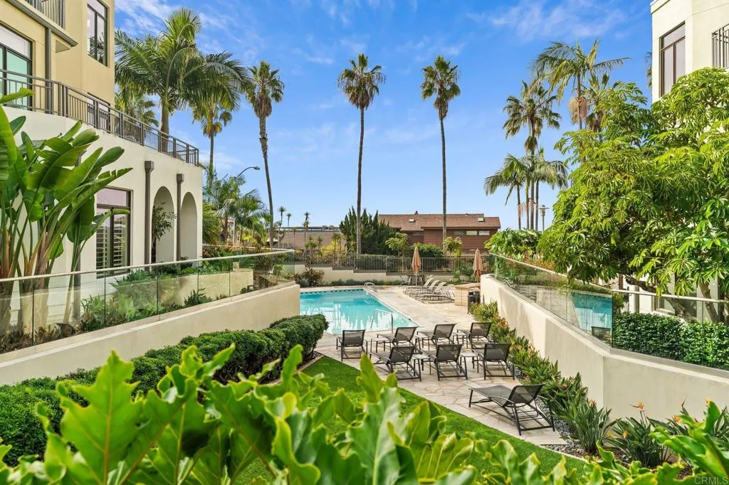 Photo #16: NDP2511114 Listing: Photo #16