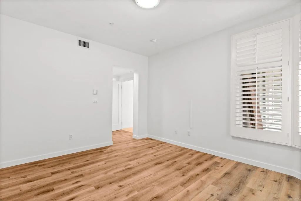 Photo #18: NDP2511114 Listing: Photo #18