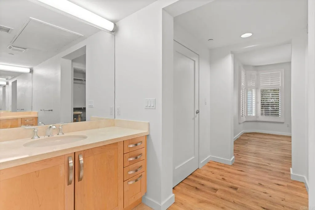 Photo #20: NDP2511114 Listing: Photo #20