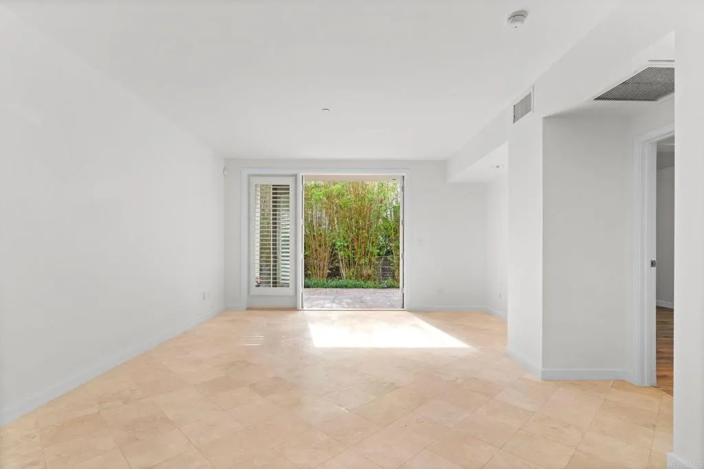 Photo #13: NDP2511114 Listing: Photo #13