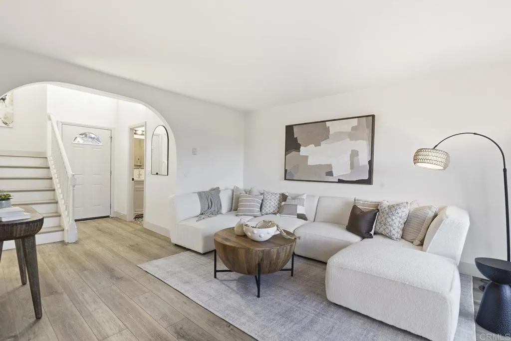 https://cdn.realtyfeed.com/cdn/127/306595368/1cade437e06a8f48ee1f8921cb233920.webp