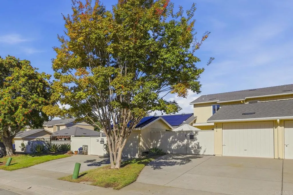 https://cdn.realtyfeed.com/cdn/127/306595368/3d9737e87c2e4f01547026d4c70dd739.webp