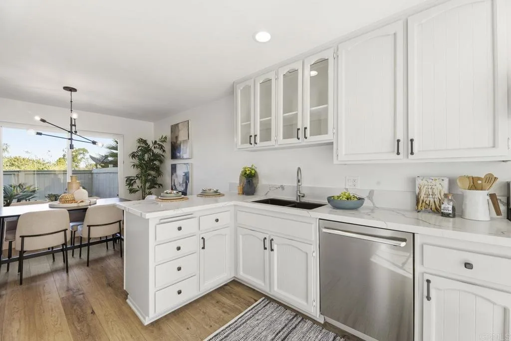 https://cdn.realtyfeed.com/cdn/127/306595368/c11ac063d8a9a372bafc5a6d1755ac19.webp