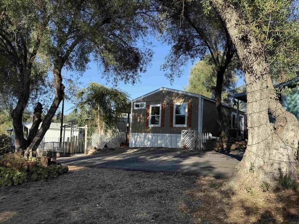 https://cdn.realtyfeed.com/cdn/127/306595392/2ceca650eaec04914566a759ef2b3449.webp