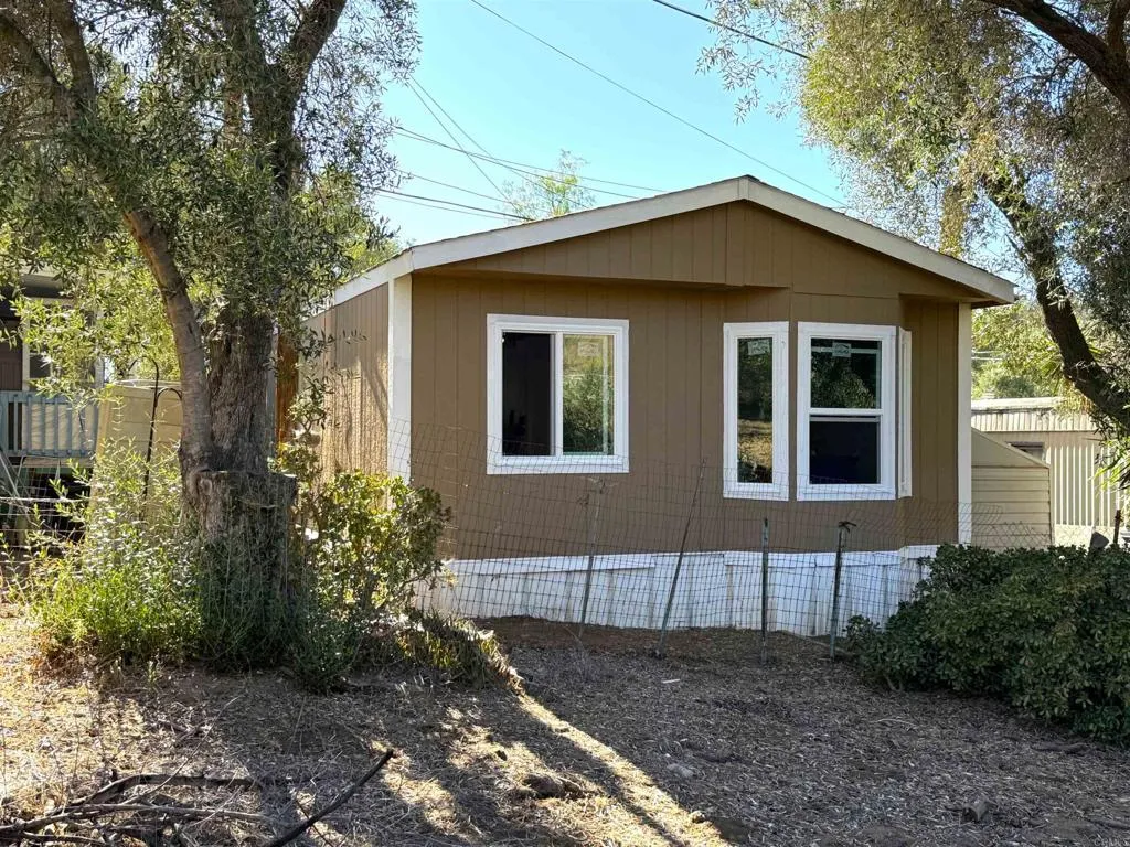 https://cdn.realtyfeed.com/cdn/127/306595392/81a7bce75309b34828e7bedd94933cd8.webp