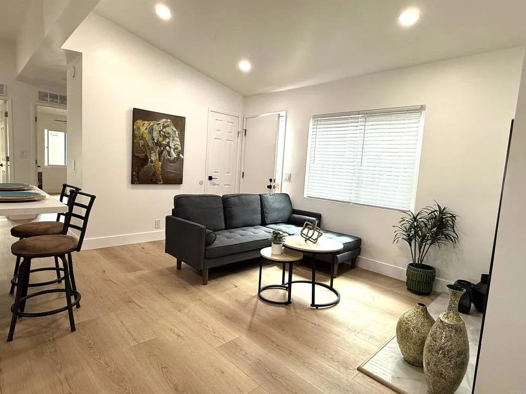 https://cdn.realtyfeed.com/cdn/127/306595392/904e3e6f2cc0dcedbb121abf5e4894b9.webp