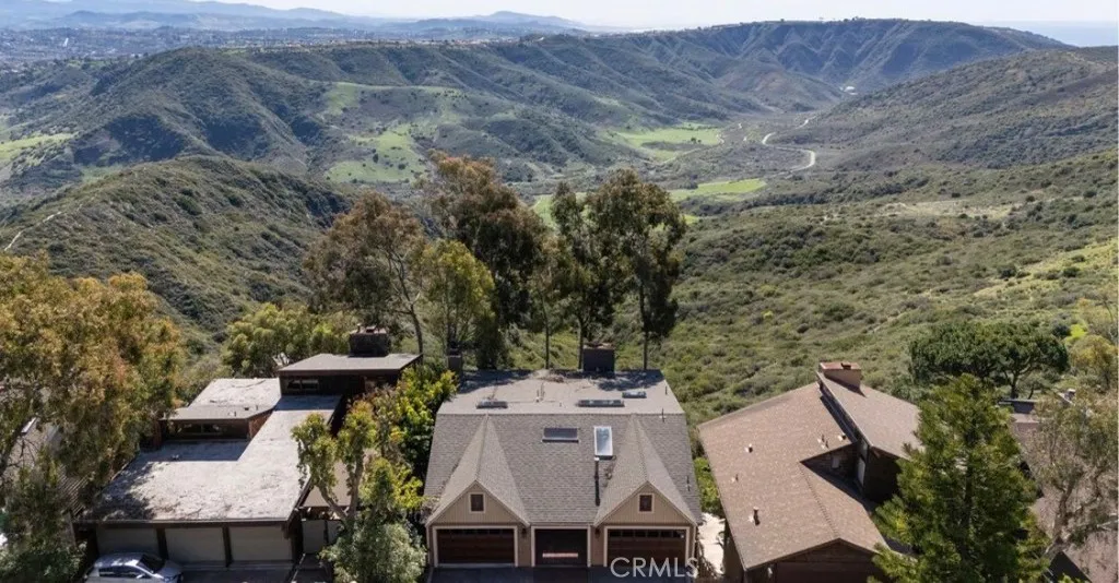 28832 Top Of The World