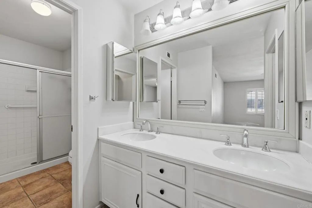 https://cdn.realtyfeed.com/cdn/127/306595404/e1a19cf6a69ed872aaaa6d94ed31c564.webp