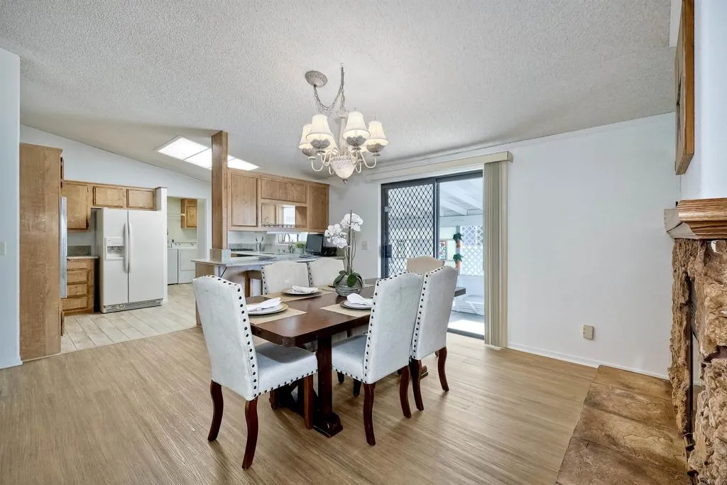 https://cdn.realtyfeed.com/cdn/127/306595469/63416d5a27b476b61cae5e39d476cbef.webp