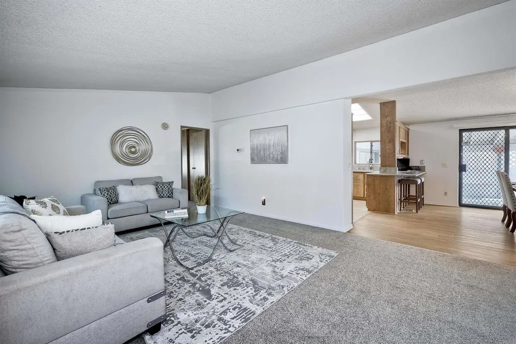 https://cdn.realtyfeed.com/cdn/127/306595469/6c5891ec27749216946bd30f5816b7d2.webp