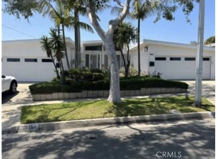 Los Angeles, CA 90056