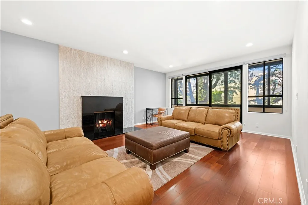 1277 S Beverly Glen Boulevard Unit 405, Los Angeles, CA 90024 - Photo 2 of 34, Los Angeles, CA