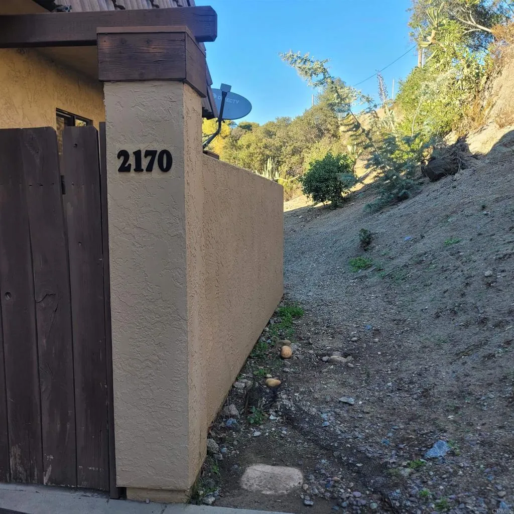 https://cdn.realtyfeed.com/cdn/127/306595642/490d657b66e138282356dcfce1019ce8.webp