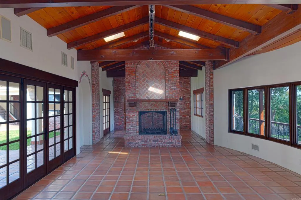 https://cdn.realtyfeed.com/cdn/127/306595694/17fcc7bc4086d63e618f7d42b2ae67be.webp