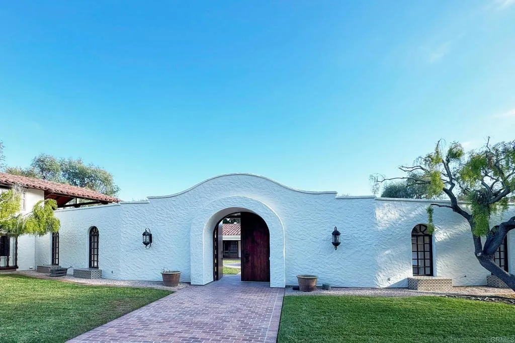 https://cdn.realtyfeed.com/cdn/127/306595694/1e16be3bb2d0ff557c507a23b1ae78db.webp