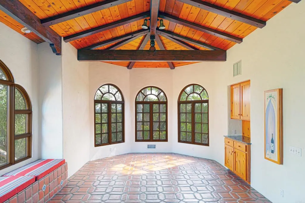 https://cdn.realtyfeed.com/cdn/127/306595694/d748a8ebbffa4c9d6331b3b1b09d5f3a.webp