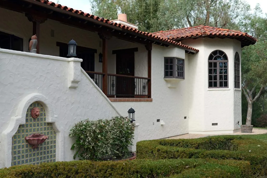 https://cdn.realtyfeed.com/cdn/127/306595694/db2ccdaa7c3380fc81ad5478e2c91e2e.webp
