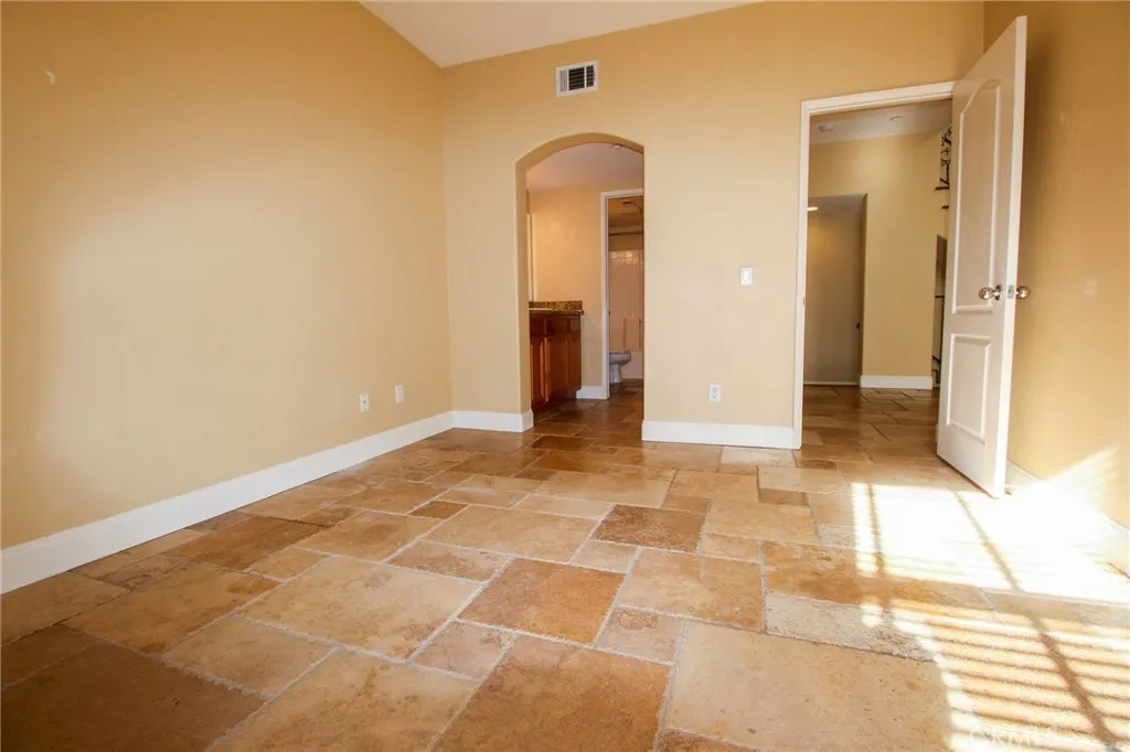 Photo #23: PW25267540 Listing: Photo #23