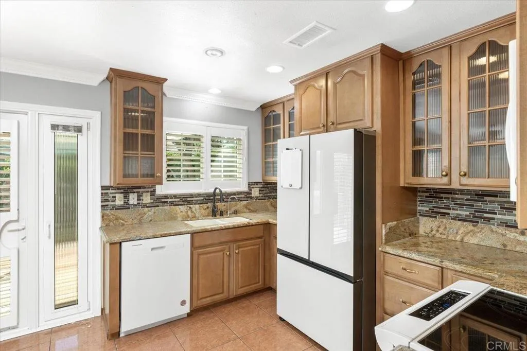https://cdn.realtyfeed.com/cdn/127/306595869/ae1189b618e5b58f97edb39a99ddf529.webp