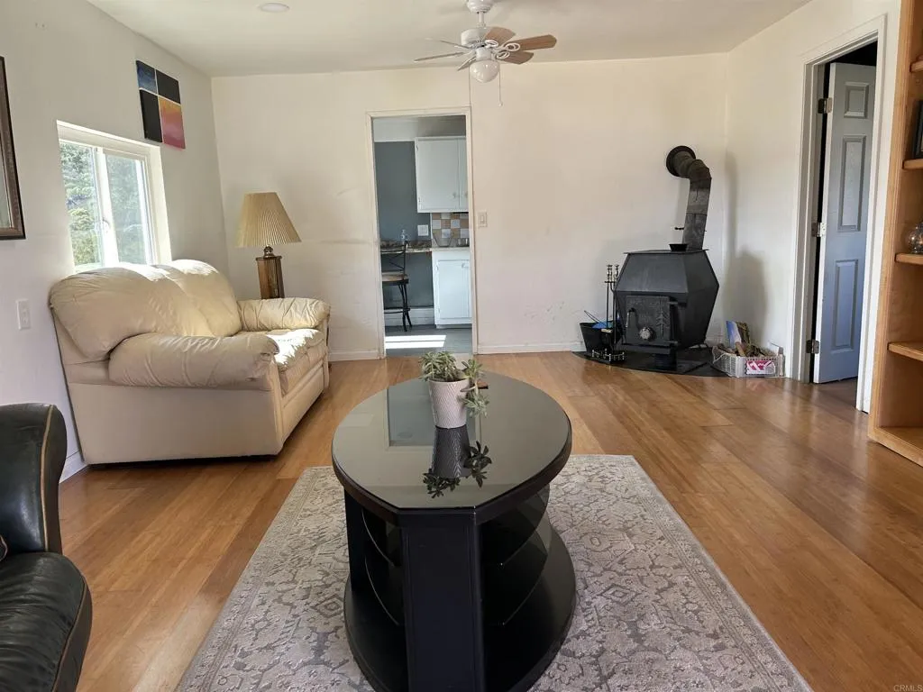 https://cdn.realtyfeed.com/cdn/127/306595932/75b202824b109ab02dd8b6b258288e0b.webp