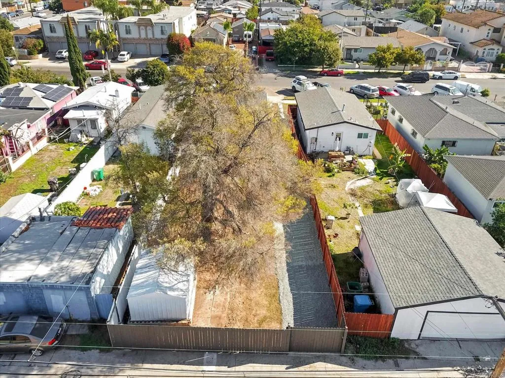 https://cdn.realtyfeed.com/cdn/127/306595960/3fdf72e273418fff4ec65531839e6531.webp