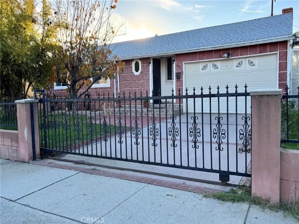 8831 Murietta, Panorama City, CA 91402