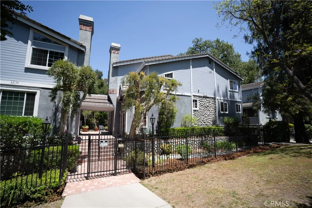 Woodland Hills, CA 91364