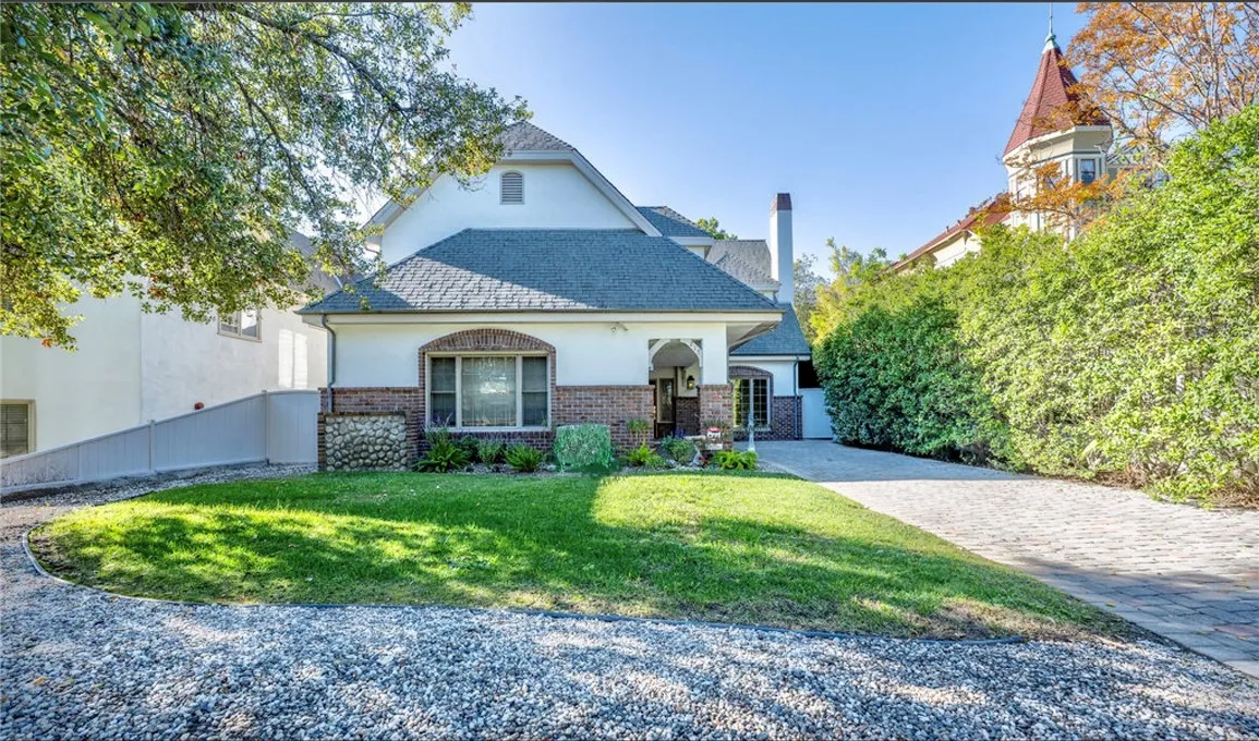 217 N Lima, Sierra Madre, CA 91024 - Photo 2 of 40, Sierra Madre, CA