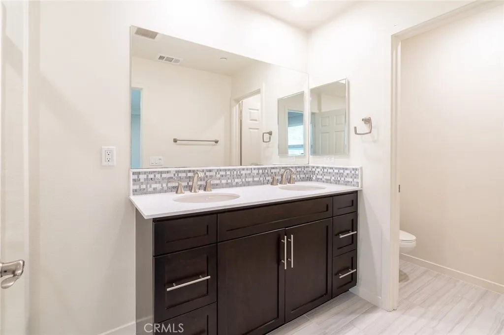 Photo #29: SW25267972 Listing: Photo #29