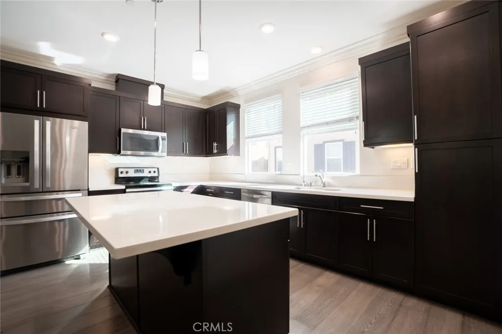 Photo #9: SW25267972 Listing: Photo #9