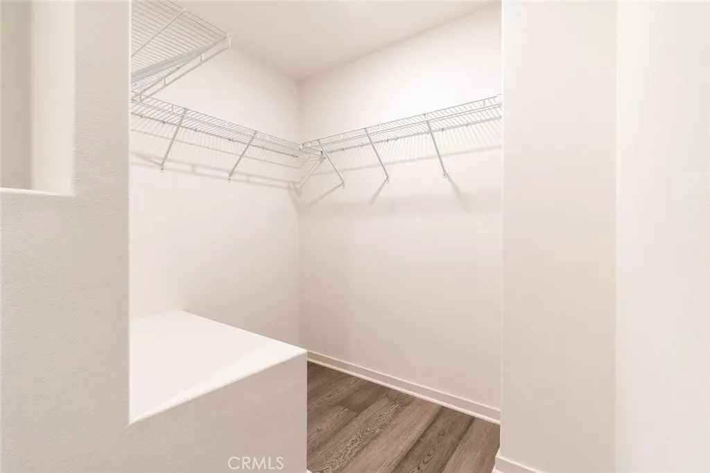 https://cdn.realtyfeed.com/cdn/127/306596122/9038ec5b8d503a6e3edd845de93bada5.webp
